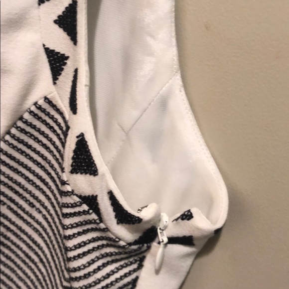 Parker embroidered sleeveless dress Size Small - Picture 6 of 6